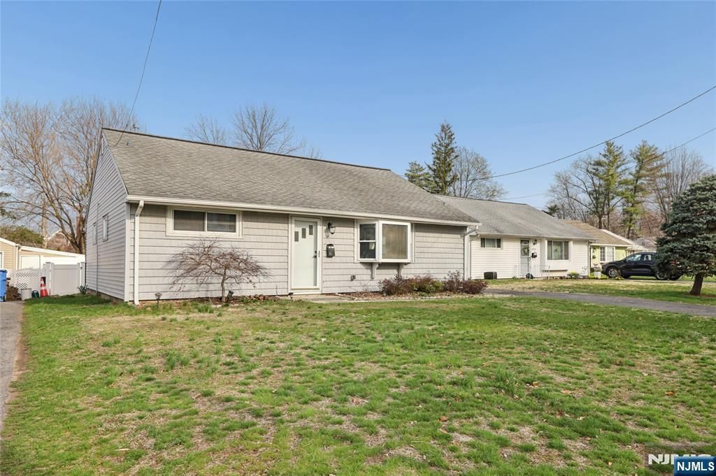 Photo of 478 Riverside Terrace, Rutherford, NJ 07070 (MLS # 26019114)