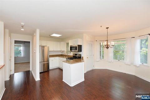 Photo of 45 Royal AVE #49, Hawthorne, NJ 07506 (MLS # 26026290)