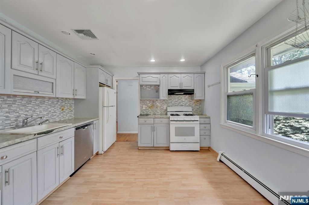 106 Hillside Avenue