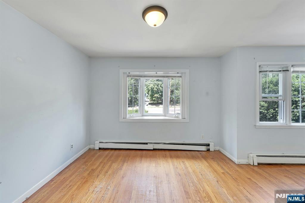 106 Hillside Avenue