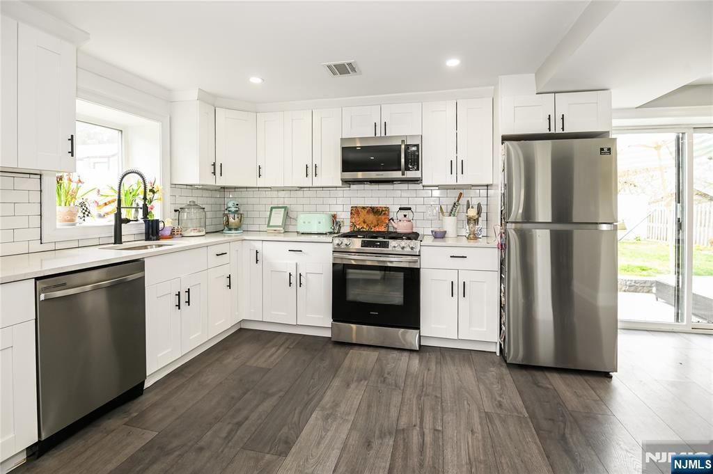 Photo of 85 Taylor Street, Hillsdale, NJ 07642 (MLS # 25039767)