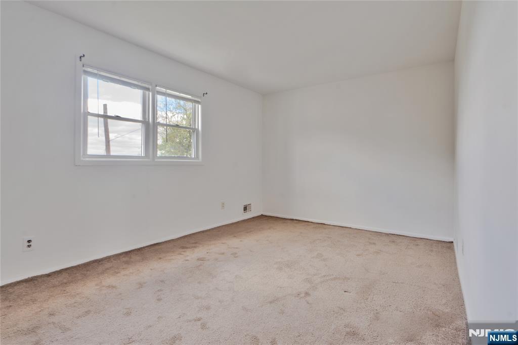 376 Harrison Avenue FLOOR 2