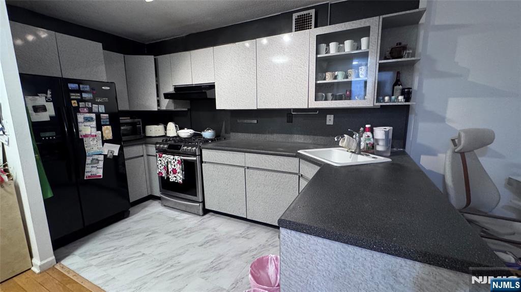 2200 N Central Road 10C