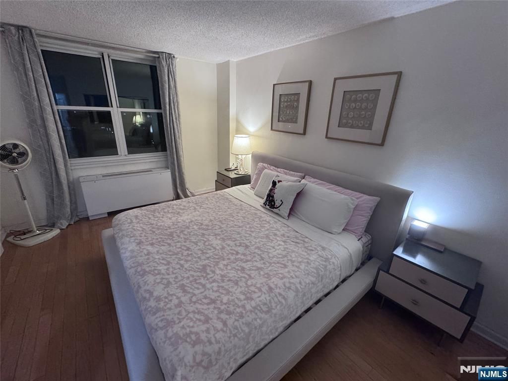 Photo of 2200 N Central Road #10C, Fort Lee, NJ 07024 (MLS # 25028588)
