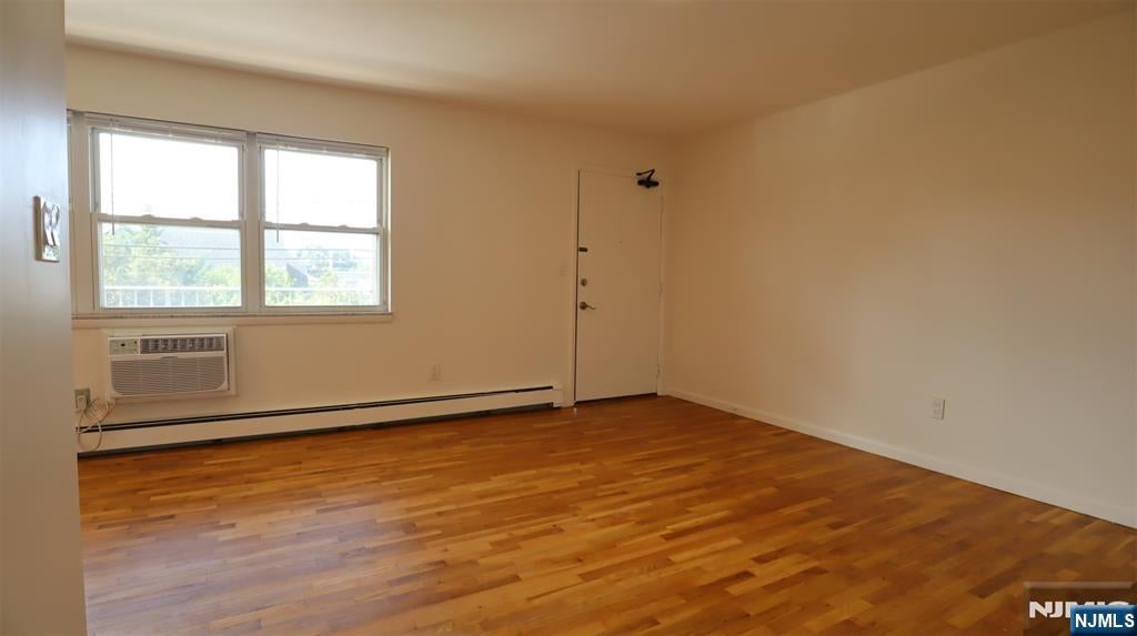 87 W Central Boulevard 7