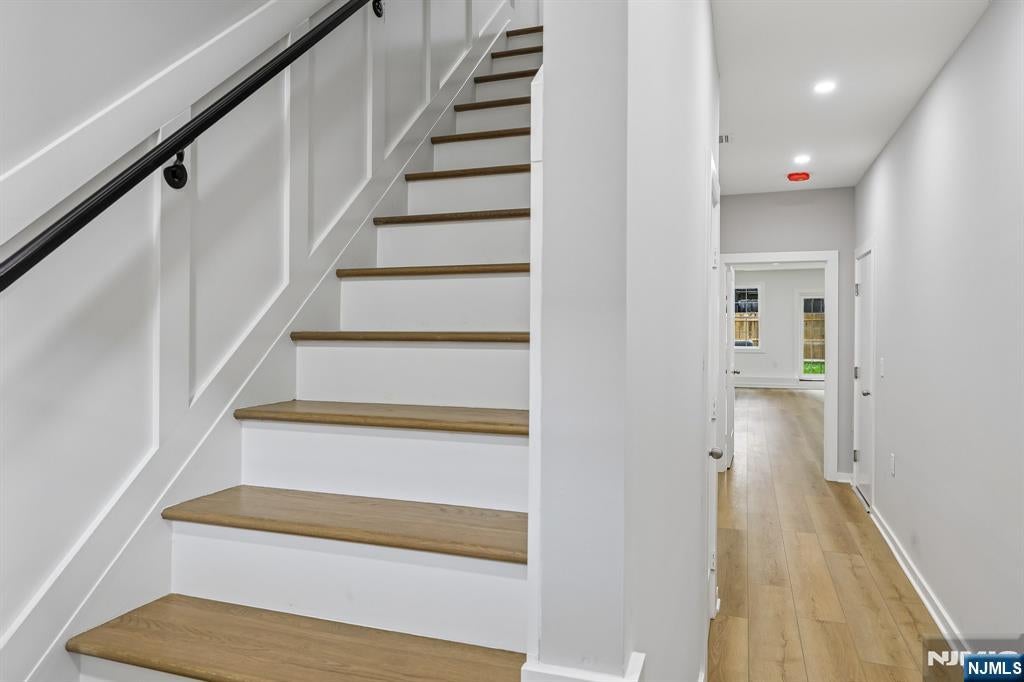 7 Terrace Place