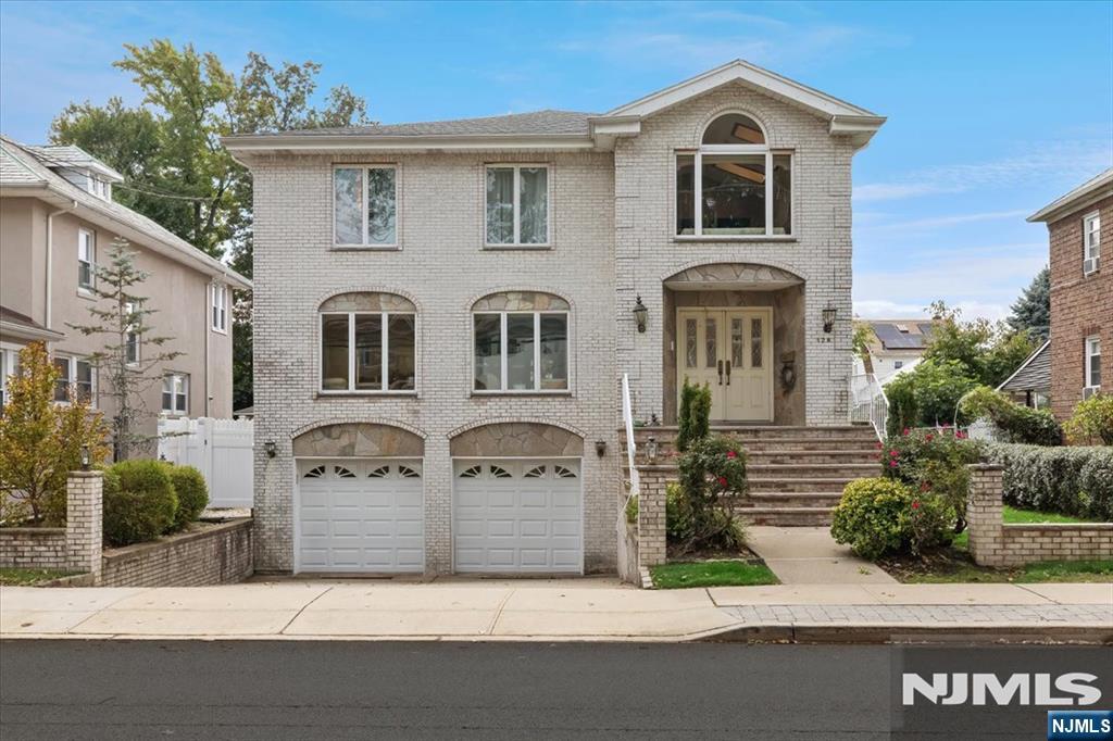 126 Edgewater Road