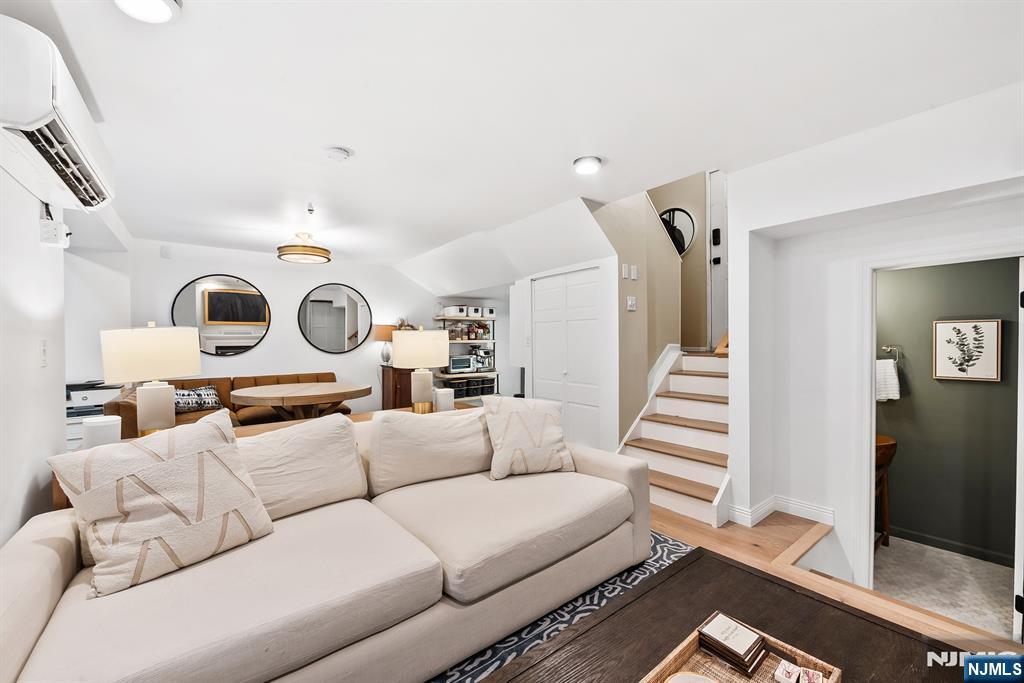 217 Bloomfield Street 102