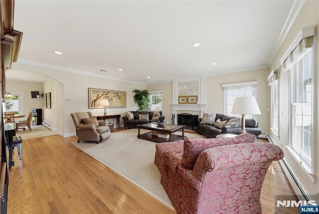 52 Robinhood Avenue