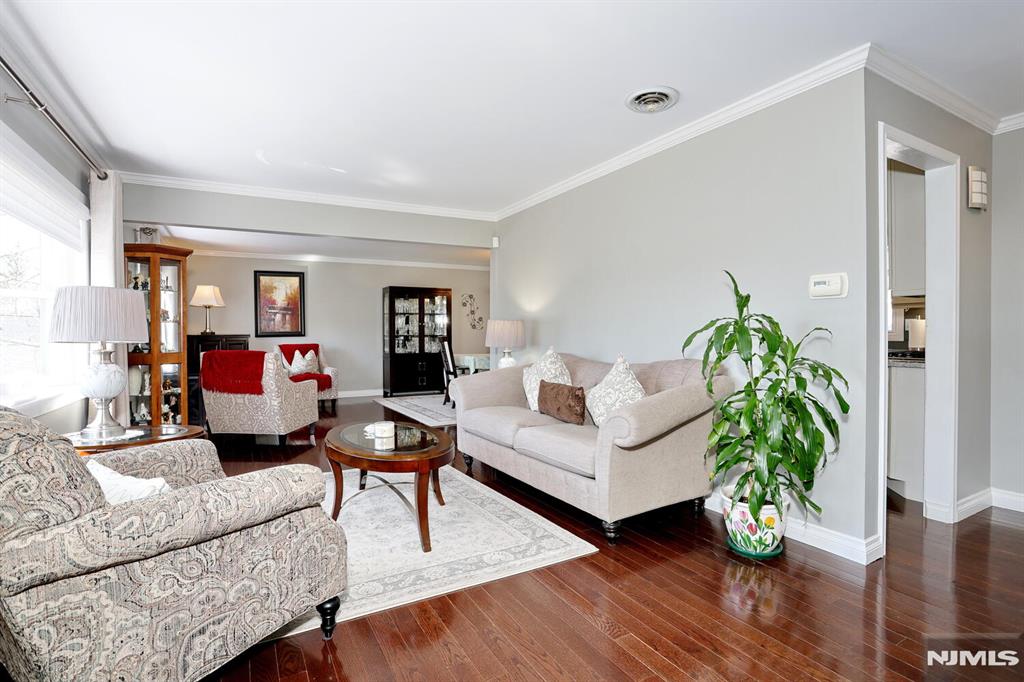 26 Scrivani Drive