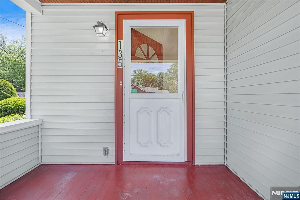 135 E Linden Avenue