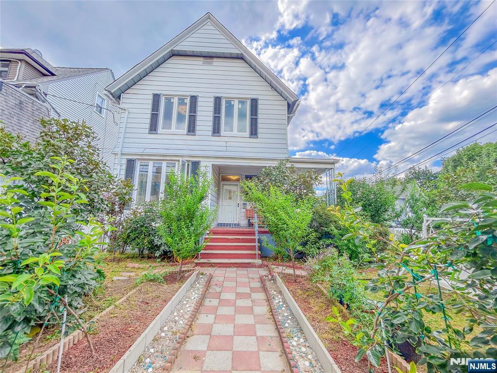 39 Pangborn Place