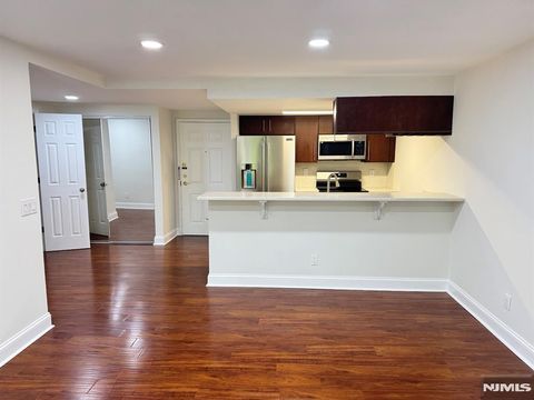 55 Clinton Place 502 Hackensack NJ 07601