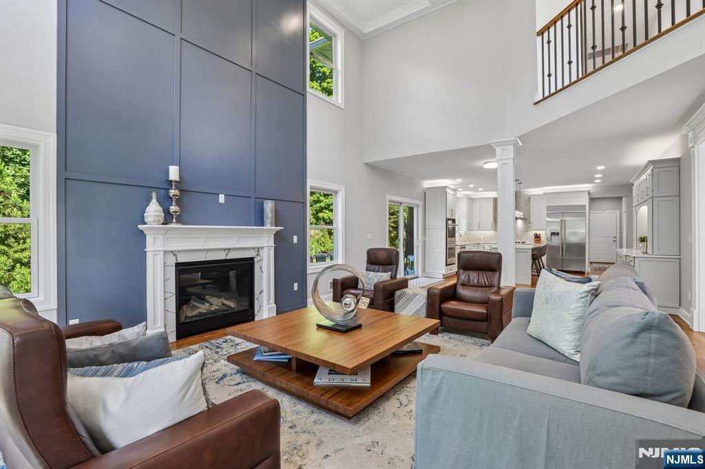 10 Massola Drive