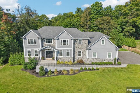 Photo of 10 Massola Drive, Wayne, NJ 07470 (MLS # 26034963)