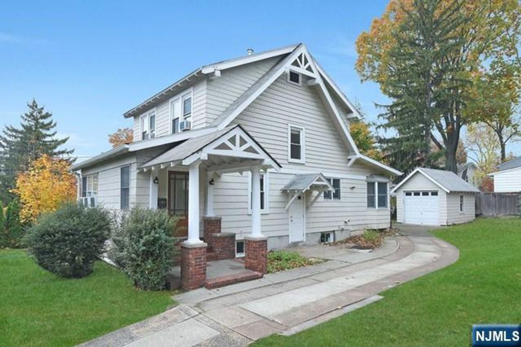 Photo of 195 Hillside Avenue, Leonia, NJ 07605 (MLS # 25035961)