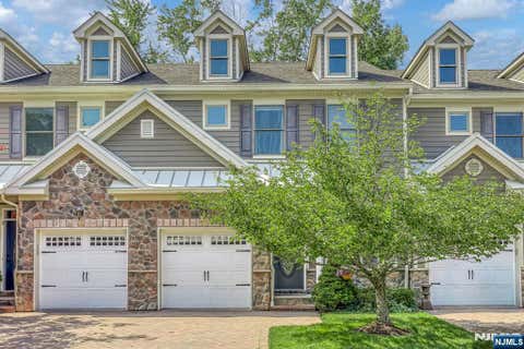 Photo of 1004 Whitney Lane, Allendale, NJ 07401 (MLS # 26029926)