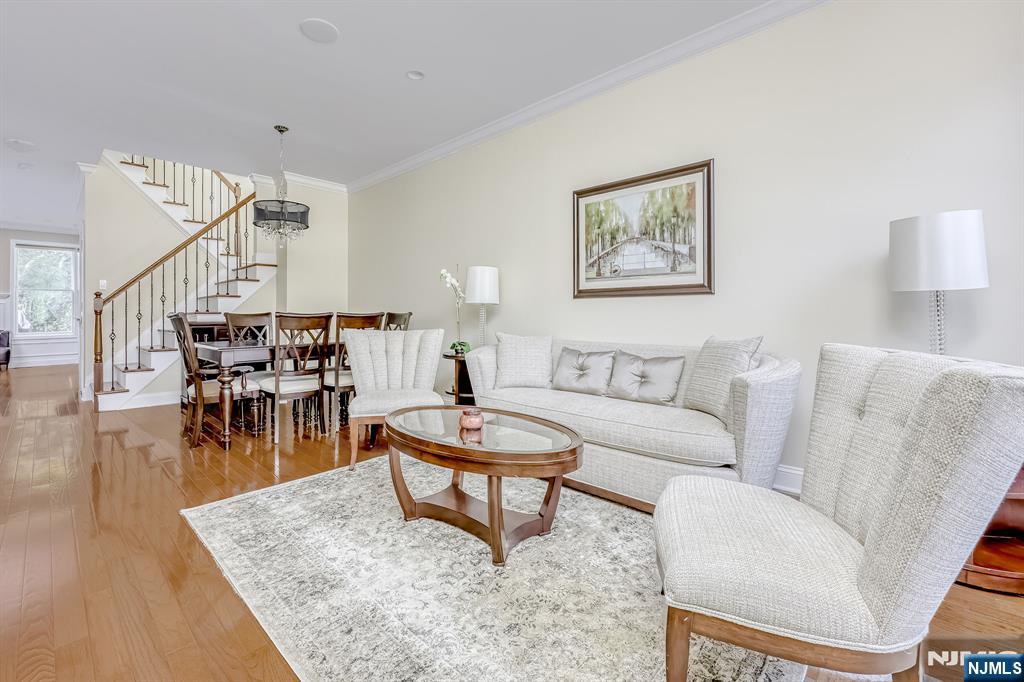 1004 Whitney Lane