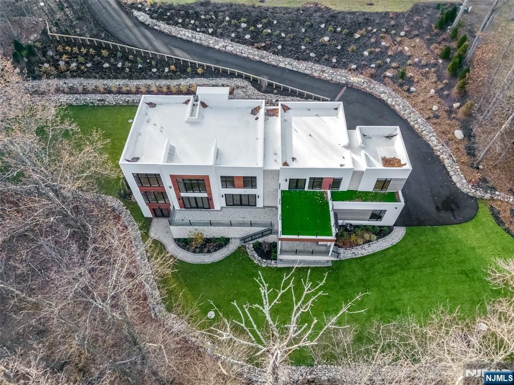 Photo of 10 Big Ramapo Road, Saddle River, NJ 07458 (MLS # 25040085)