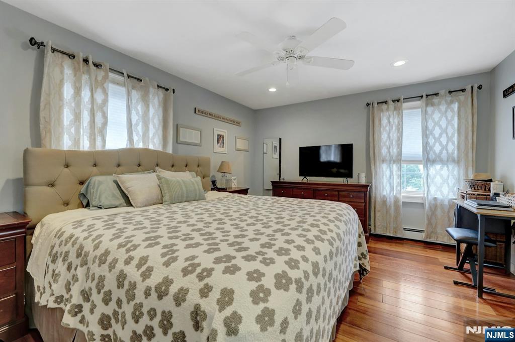 Wood Ridge, New Jersey 07075, United States, 4 Bedrooms Bedrooms, ,2 BathroomsBathrooms,Residential,Active,154080