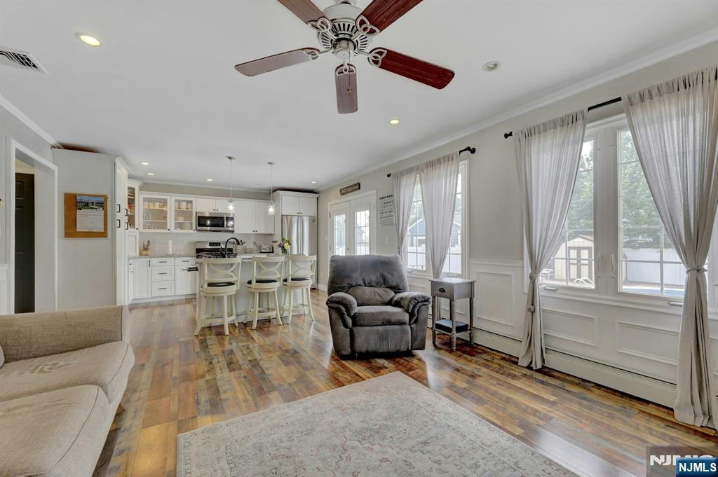 Wood Ridge, New Jersey 07075, United States, 4 Bedrooms Bedrooms, ,2 BathroomsBathrooms,Residential,Active,154080