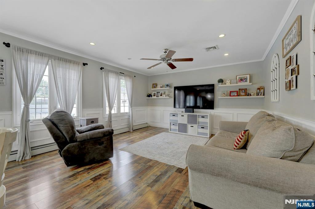 Wood Ridge, New Jersey 07075, United States, 4 Bedrooms Bedrooms, ,2 BathroomsBathrooms,Residential,Active,154080