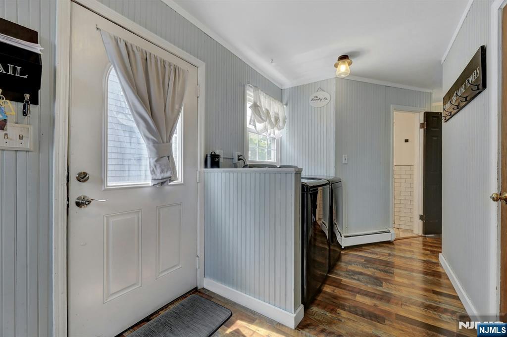 Wood Ridge, New Jersey 07075, United States, 4 Bedrooms Bedrooms, ,2 BathroomsBathrooms,Residential,Active,154080