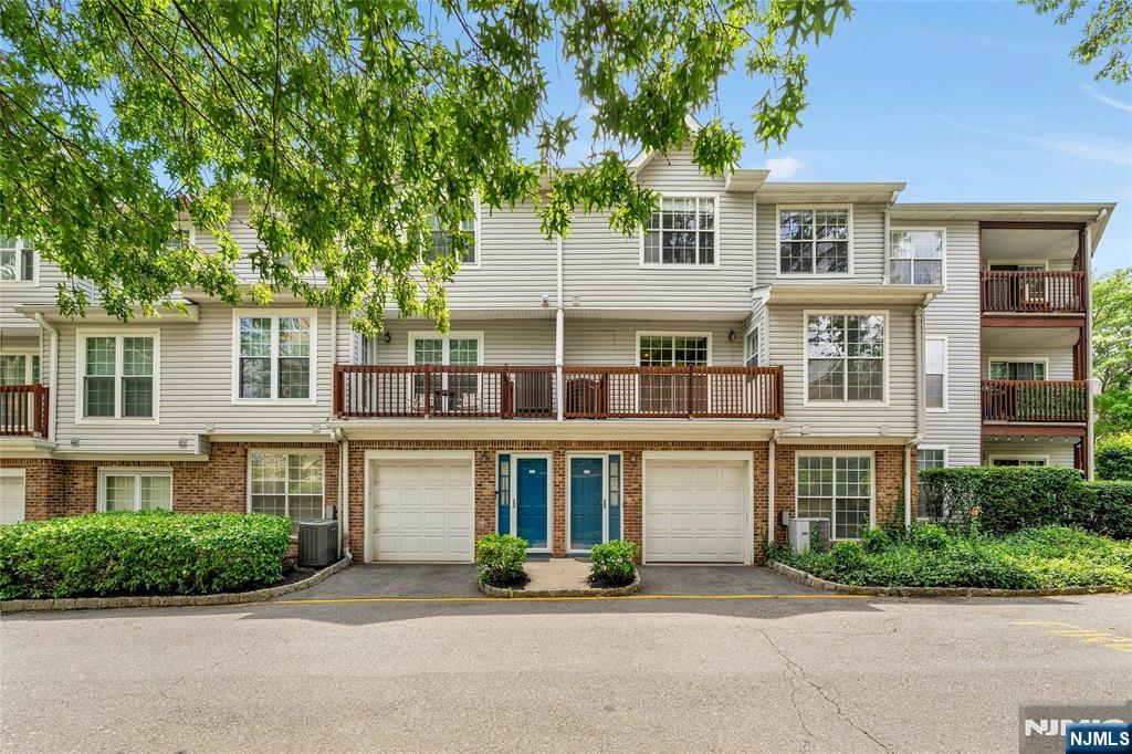 150 Lynette Drive
