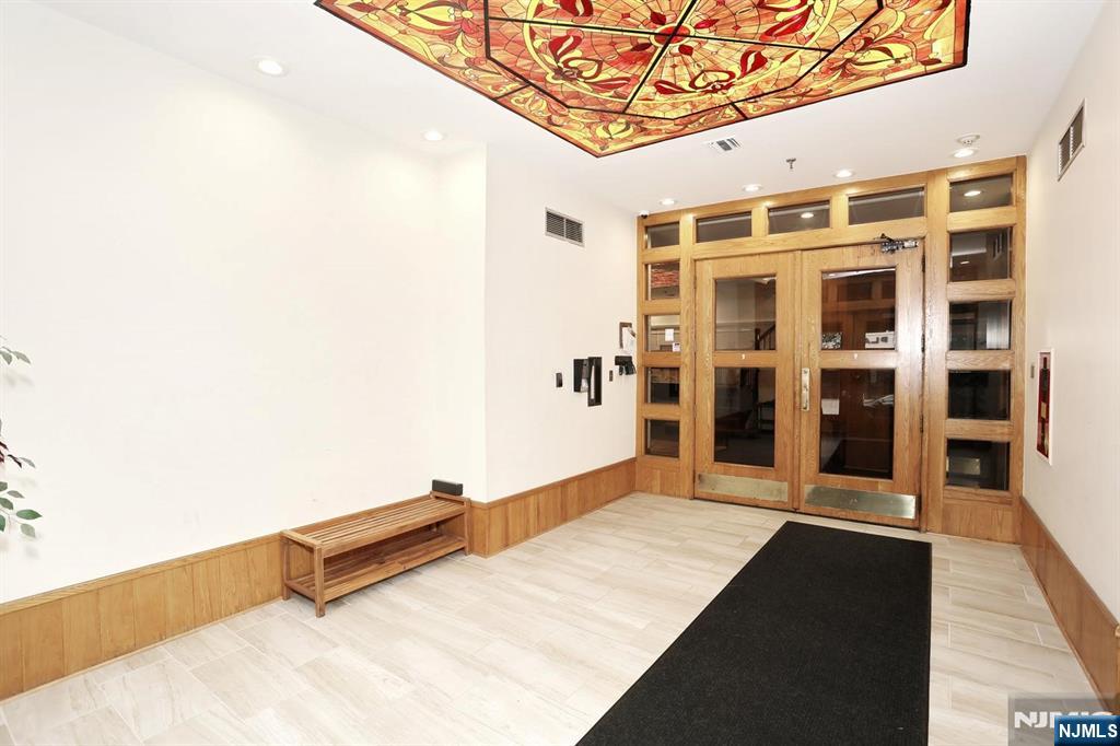 109 Grand Avenue 2A
