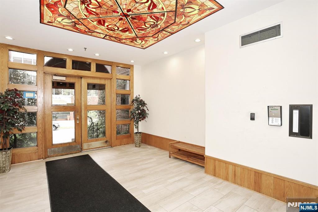 109 Grand Avenue 2A