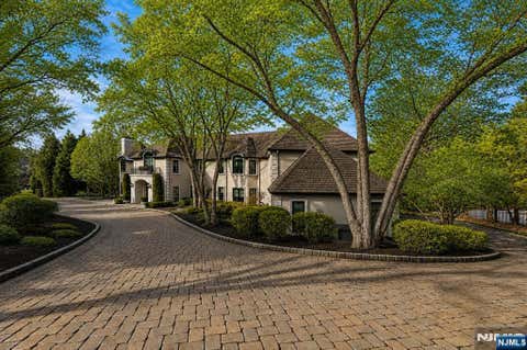 Photo of 66 Hoover Drive, Cresskill, NJ 07626 (MLS # 26028969)