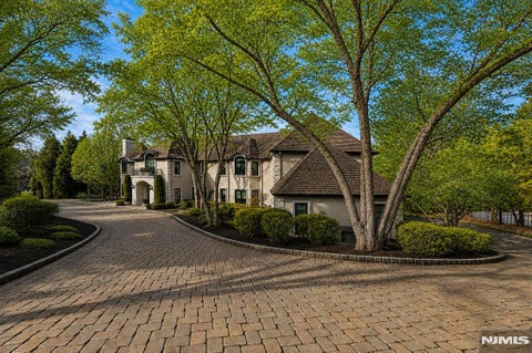 Photo of 66 Hoover Drive, Cresskill, NJ 07626 (MLS # 26028969)
