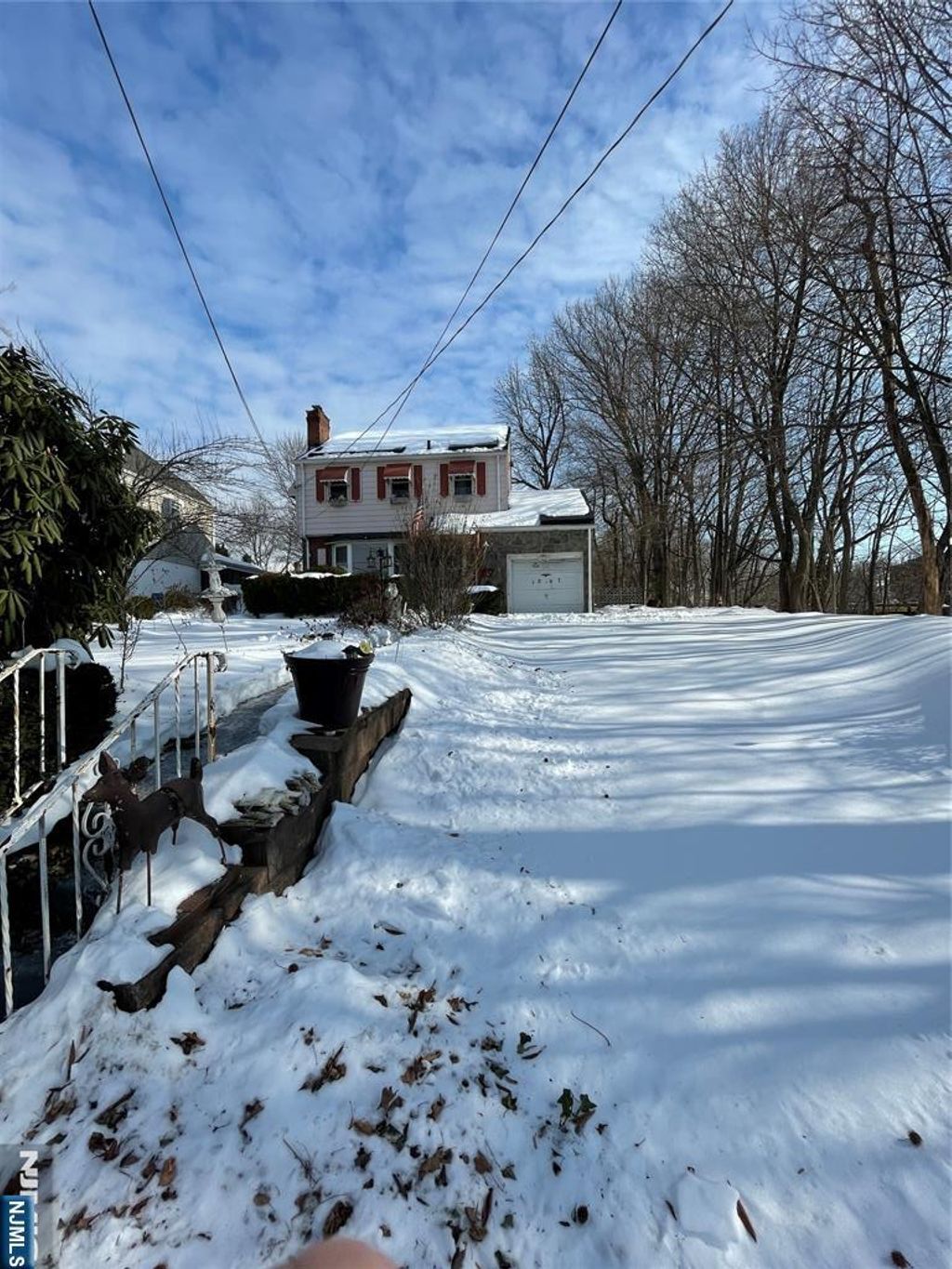 Photo of 1067 Julia Street, Teaneck, NJ 07666 (MLS # 26004215)