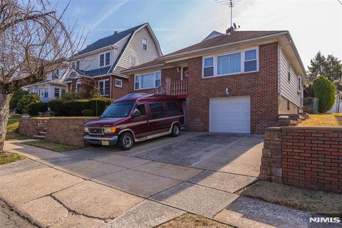 10 Pleasant Place, Kearny, NJ 07032 - #: 25008275