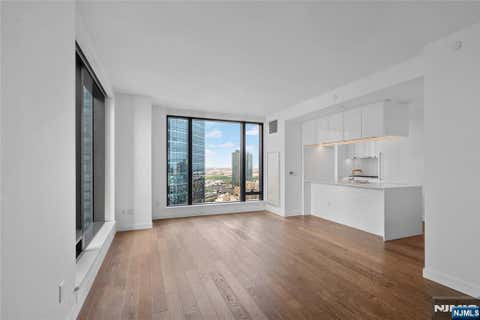 Photo of 99 Hudson Street #2811, Jersey City, NJ 07302 (MLS # 26029752)