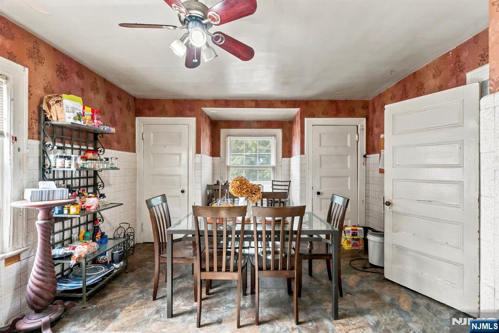 44 Vanderbeck Place
