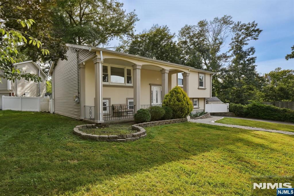 66 Lockwood Place