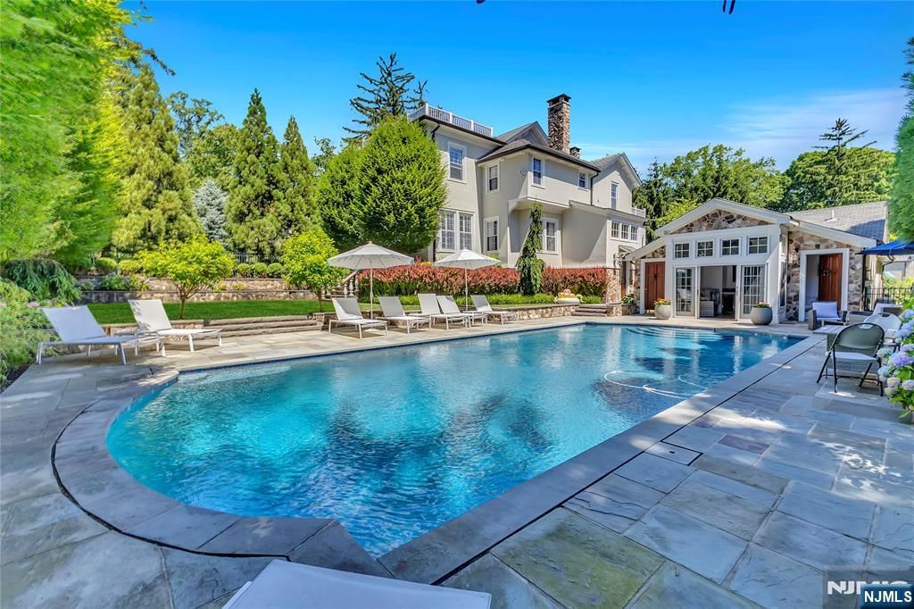 Photo of 65 S Mountain Avenue, Montclair, NJ 07042 (MLS # 26017673)