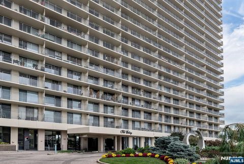 1530 Palisades 7J Fort Lee NJ 07024