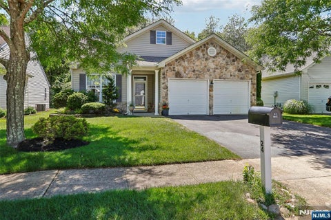 Photo of 24 Morning Glory Court, Brick, NJ 08724 (MLS # 26034579)
