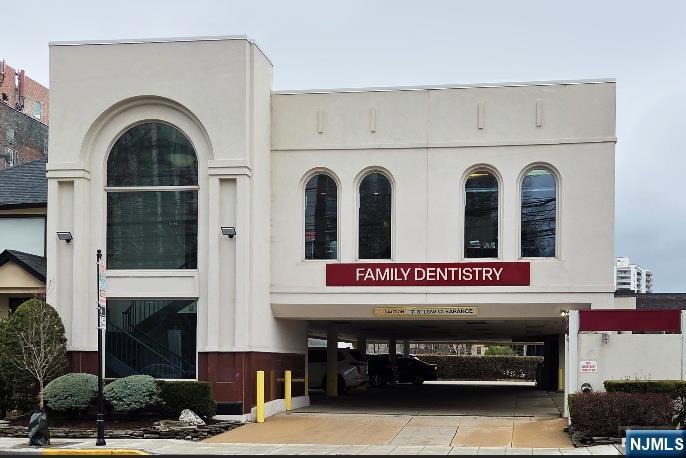 1585 Palisade Avenue