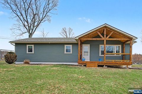 Photo of 120 Mudtown Road, Sussex, NJ 07461 (MLS # 26010055)