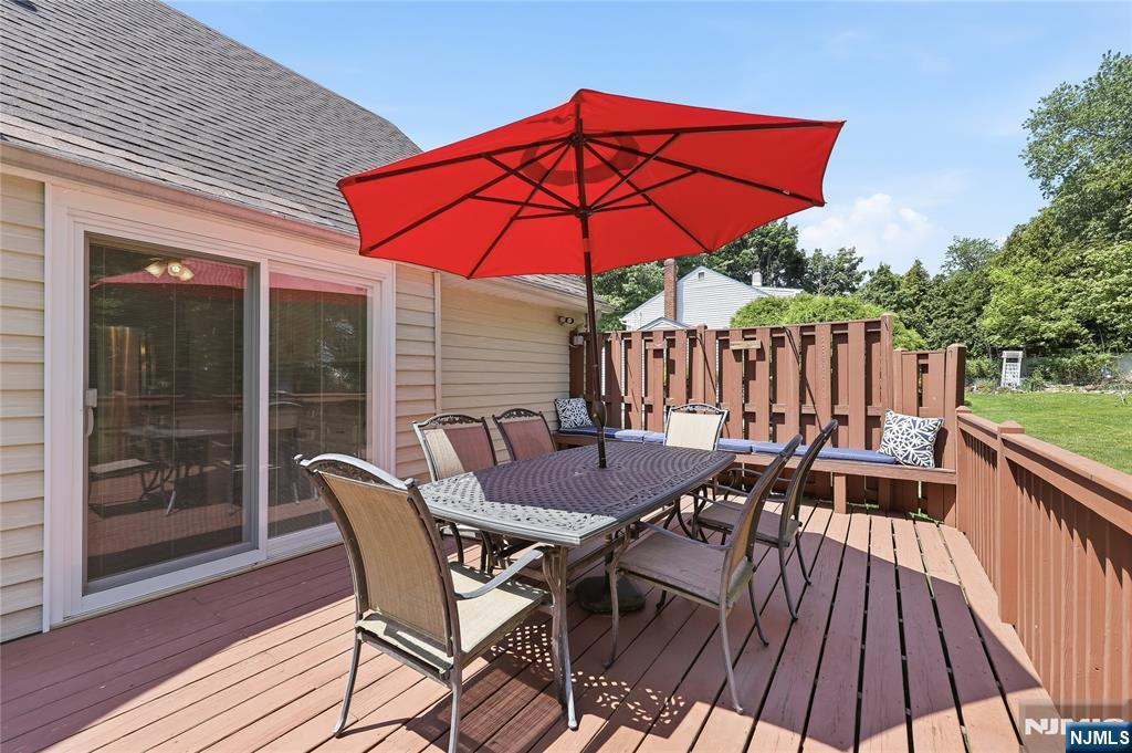 77 White Pond Road