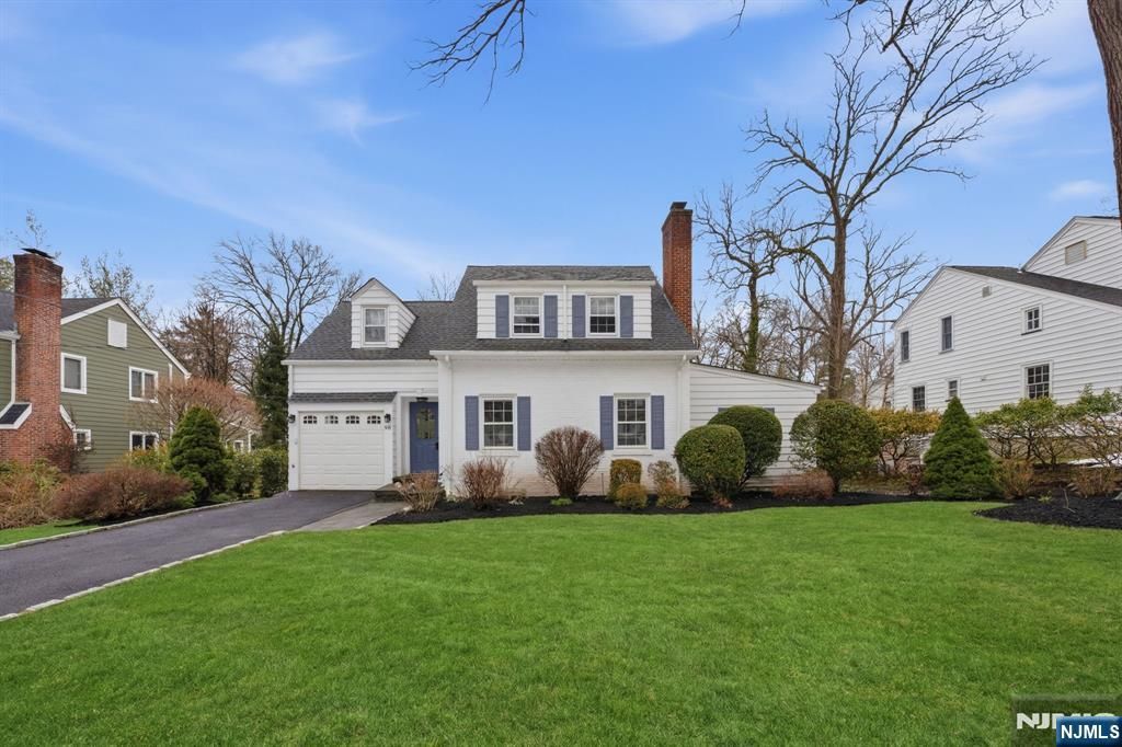 Photo of 98 Windsor Road, Tenafly, NJ 07670 (MLS # 26006802)