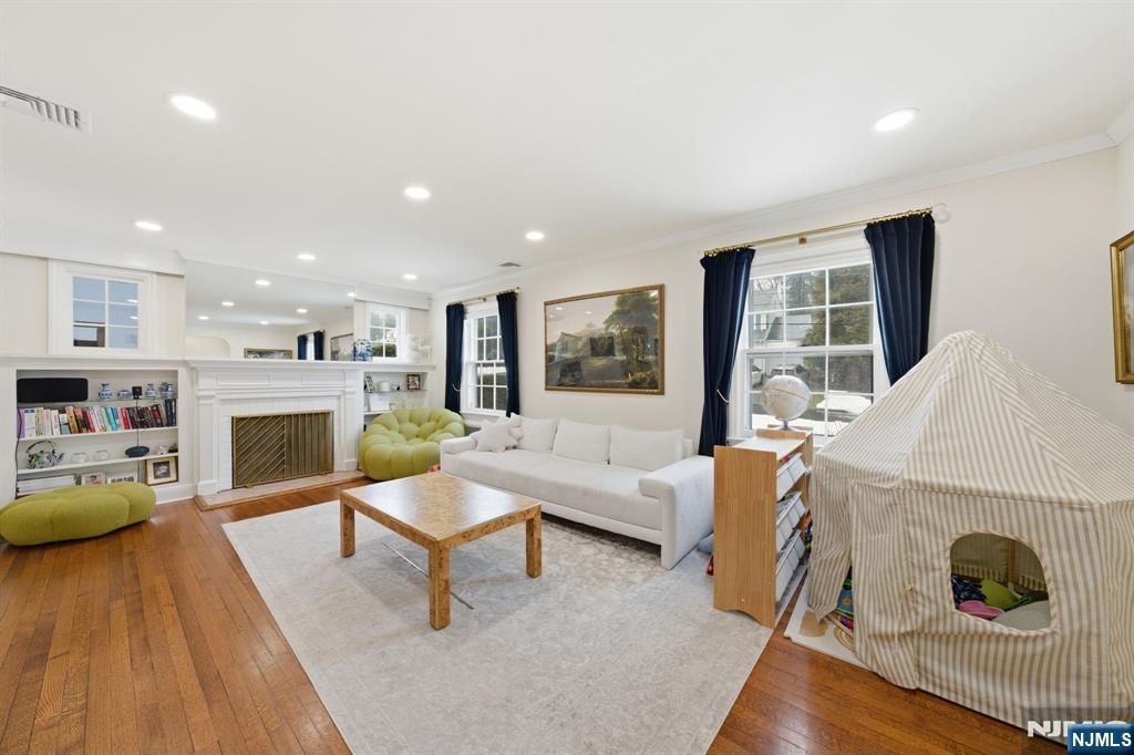 Photo of 98 Windsor Road, Tenafly, NJ 07670 (MLS # 26006802)