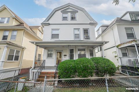 24 23rd Street East Orange NJ 07017
