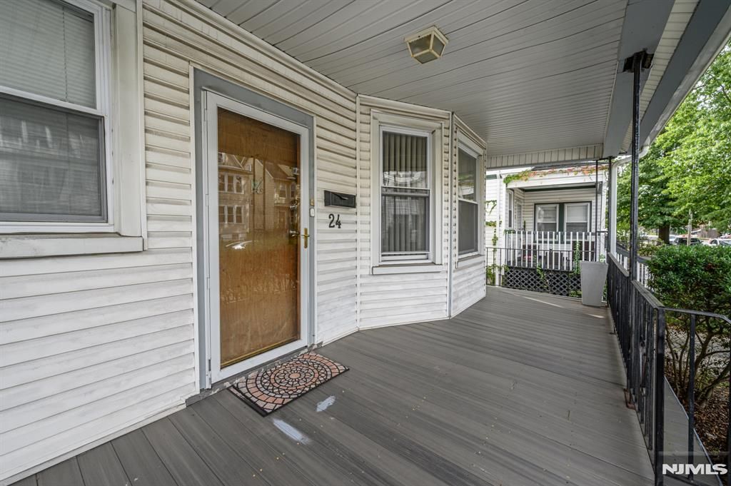 Photo of 24 23rd Street, East Orange, NJ 07017 (MLS # 25035155)