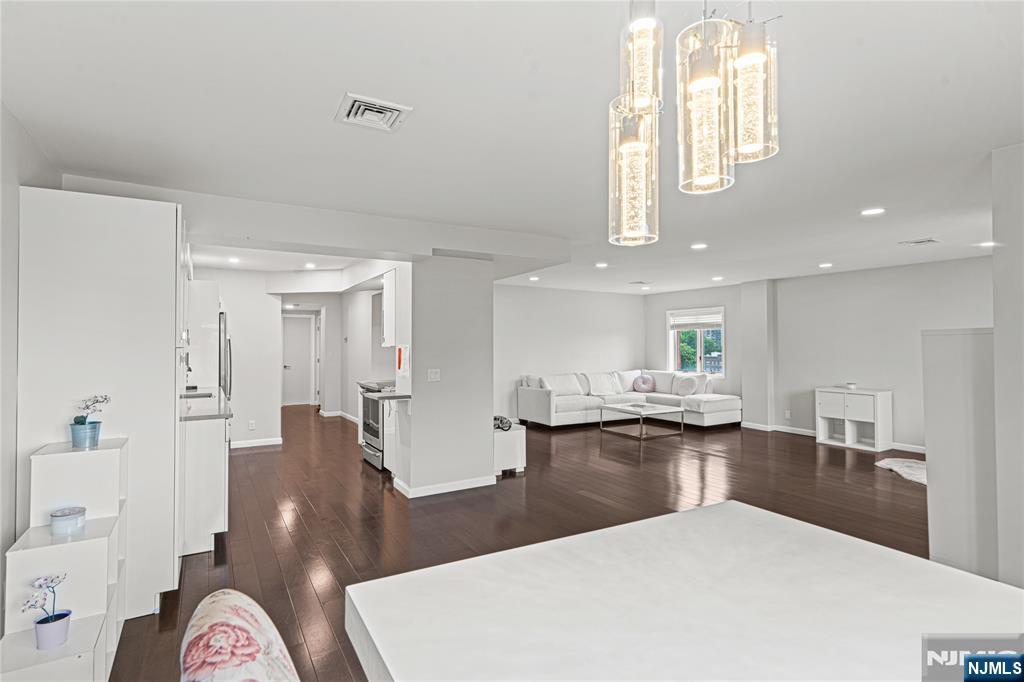 633 Palisade 6B