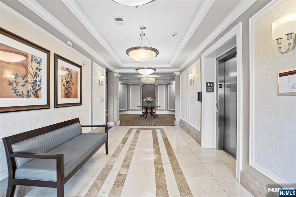 910 Four Seasons Lane 910