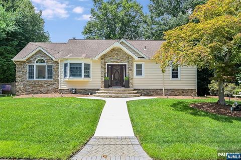 Photo of 22 Center Street, Closter, NJ 07624 (MLS # 26027174)